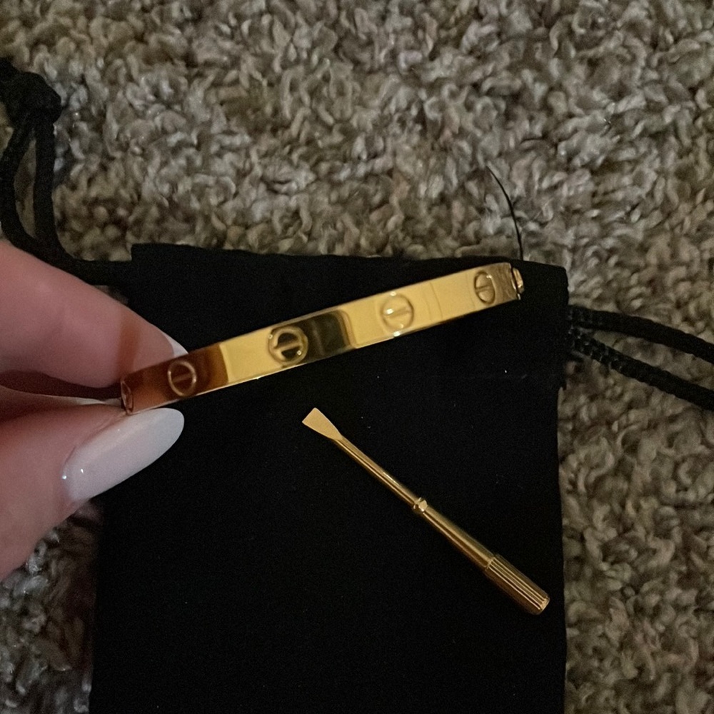 Love Bracelet Size 6.7 and 6.3 Gold with Screwdriver